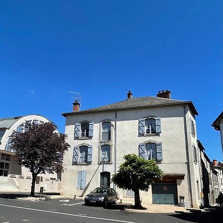 French Holiday Accommodation Bort-les-Orgues Eksteriør billede