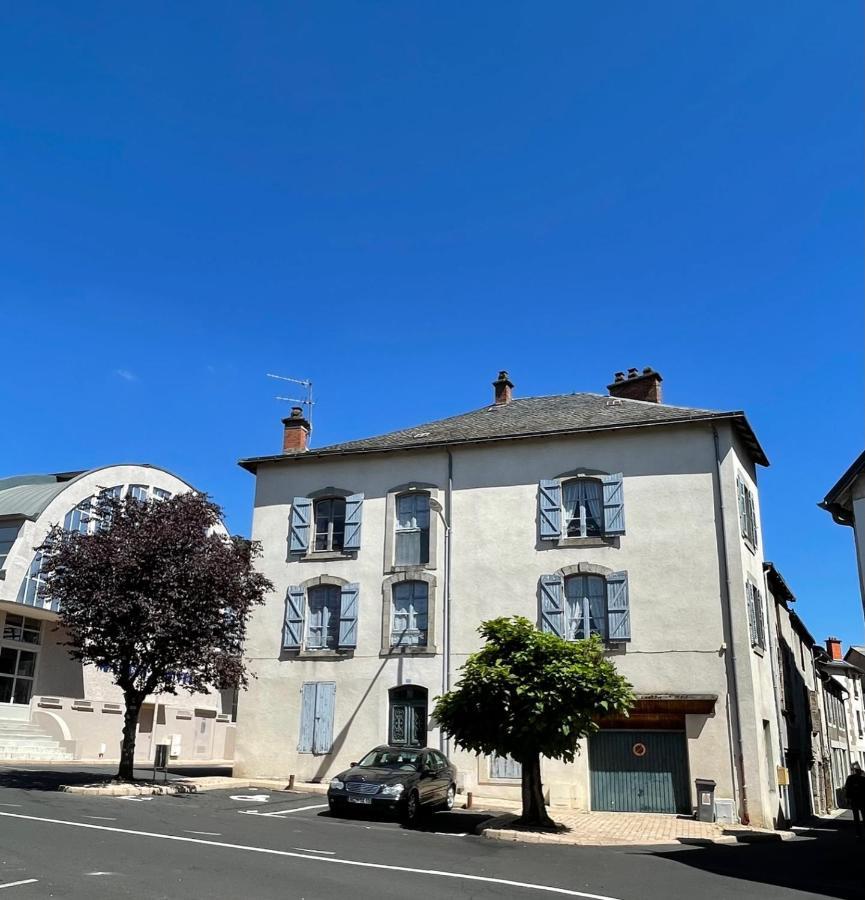 French Holiday Accommodation Bort-les-Orgues Eksteriør billede